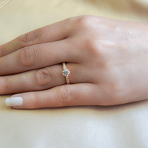 טבעת אירוסין קלאסית "ורוניק" זהב לבן 0.65 קראט
