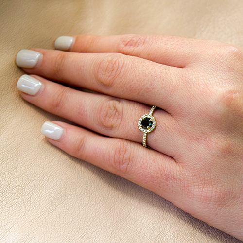 טבעת אירוסין "מיה יהלום שחור" 0.75 קראט