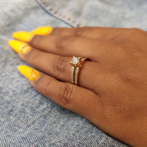 טבעת אירוסין זהב צהוב  "אלינור" 0.60 קראט! בשיבוץ יהלומים